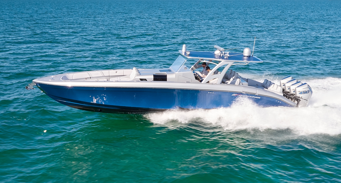 Models | Midnight Express Boats | High Performance Center Console